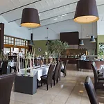Hotel Iv Jahreszeiten 4*