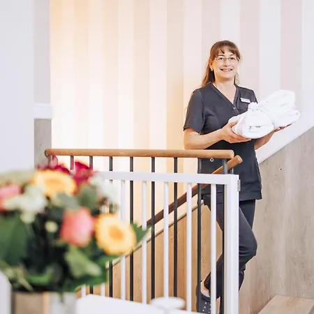 Hotel Iv Jahreszeiten Zingst