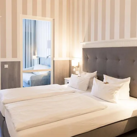 Iv Jahreszeiten Hotel