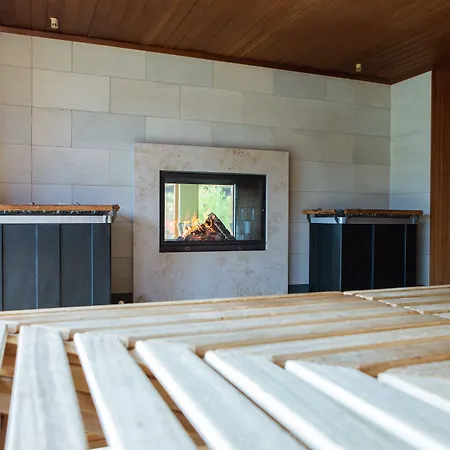 Iv Jahreszeiten Hotel 4*