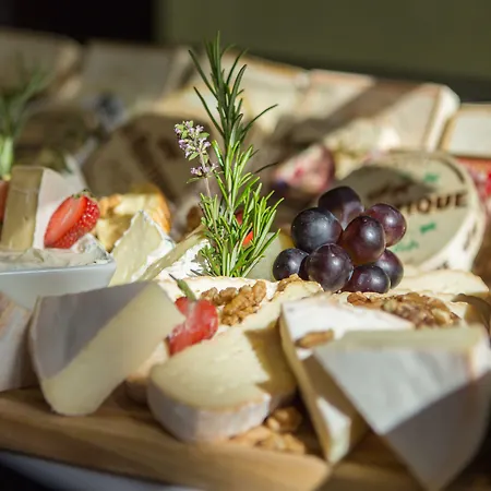 Hotel Iv Jahreszeiten